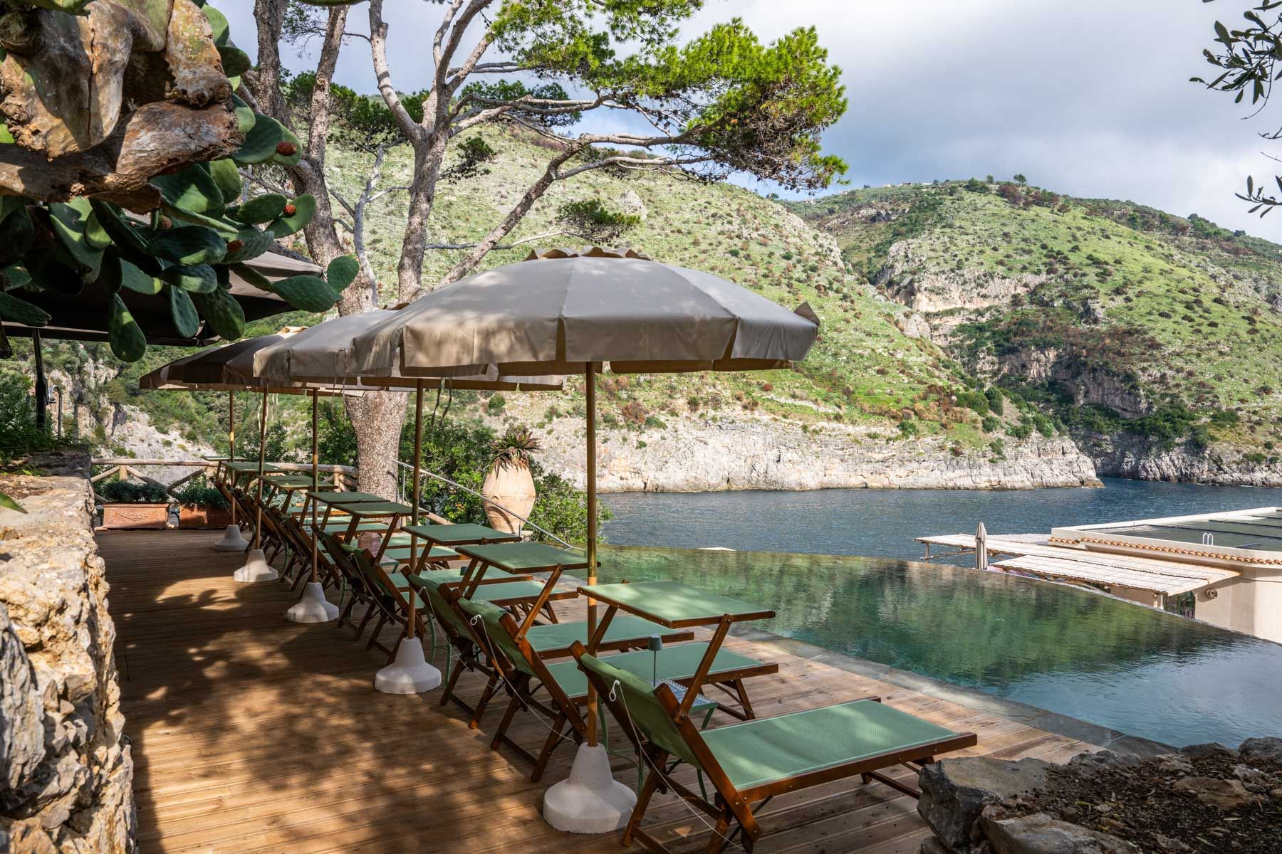Isolaria villa photo.