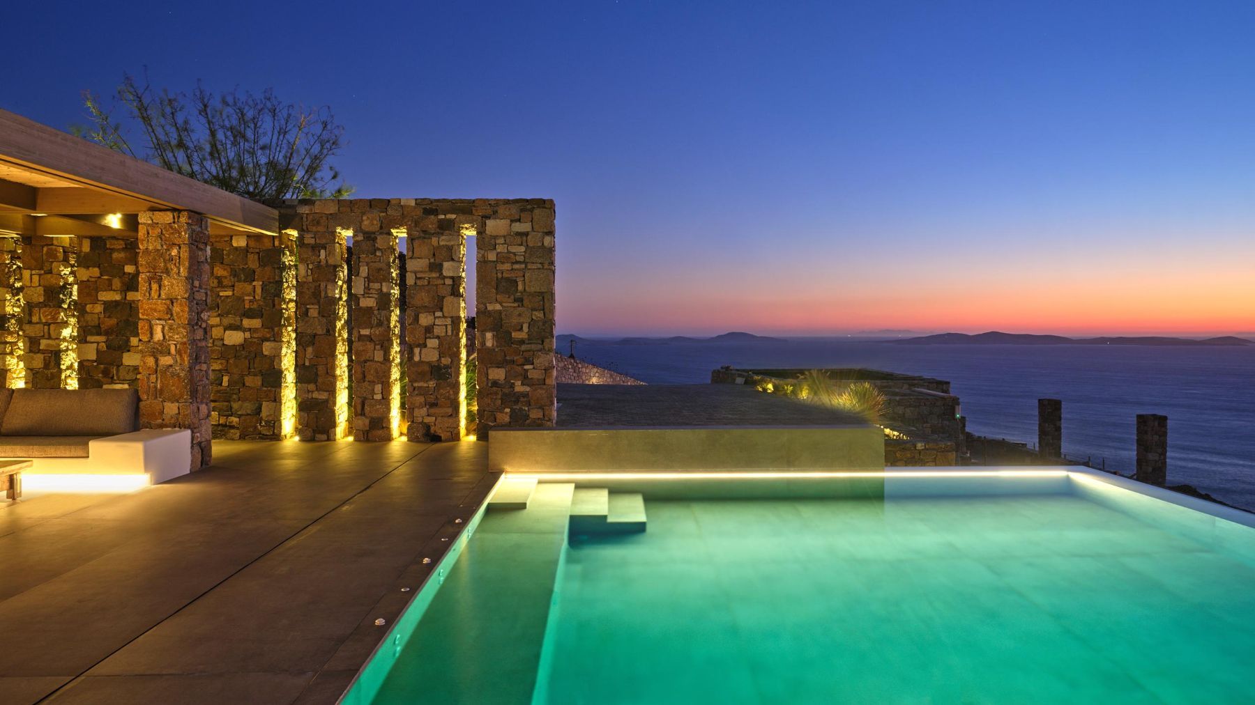 White Velvet villa photo.