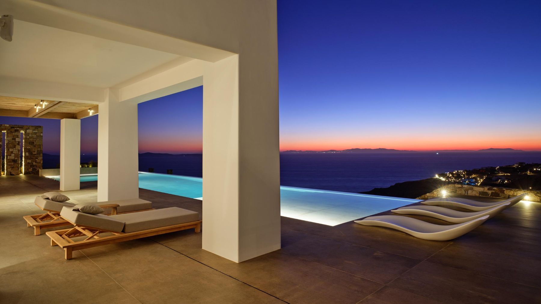 White Velvet villa photo.
