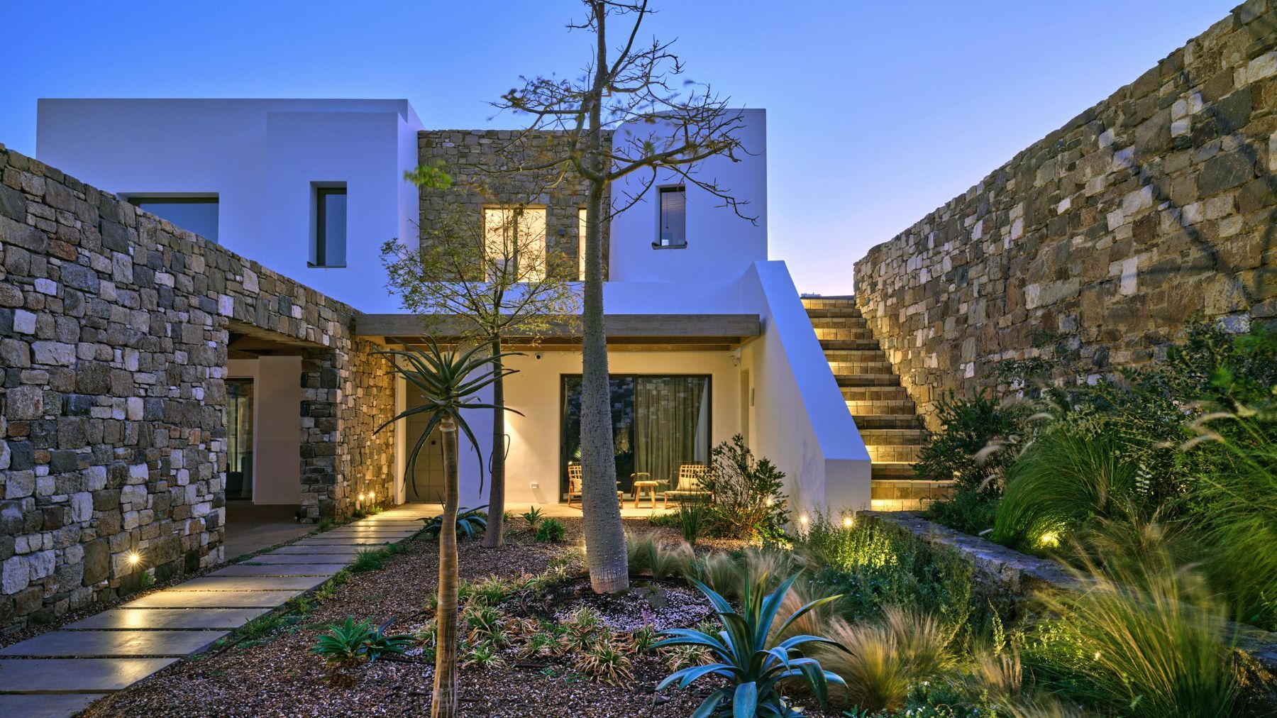 White Velvet villa photo.