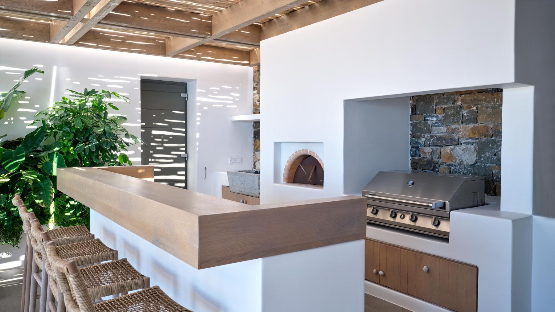 White Velvet villa photo.