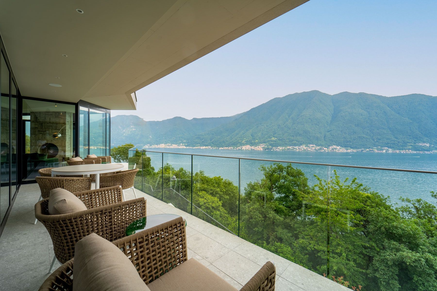 Luminora villa photo.