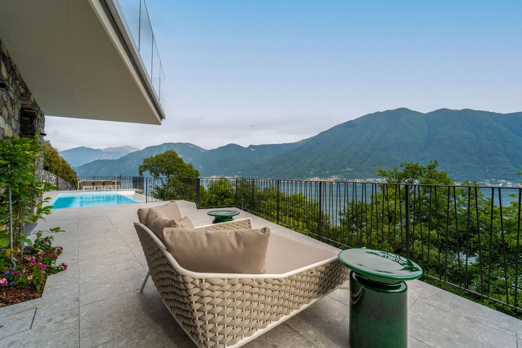 Luminora villa photo.