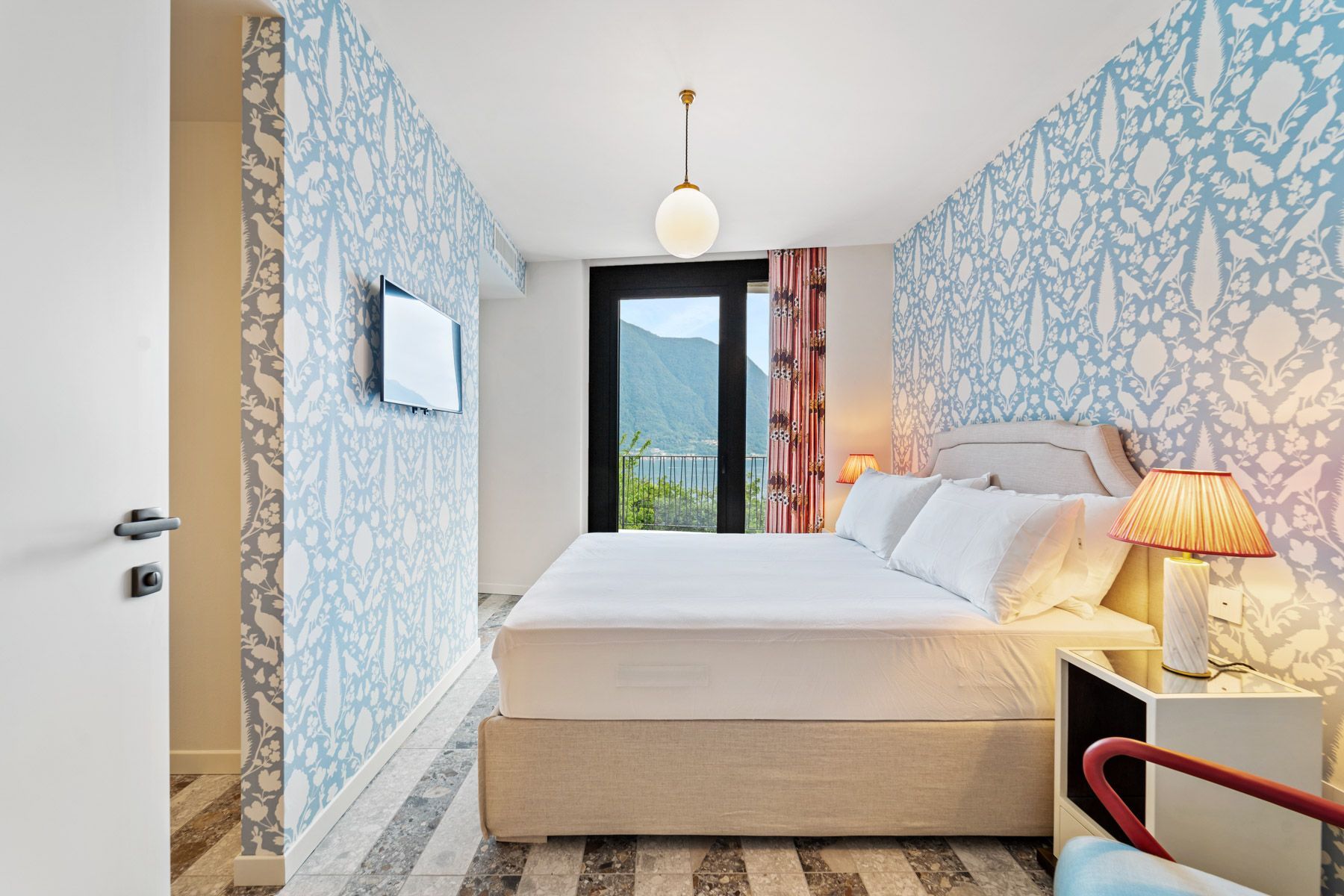Luminora villa photo.
