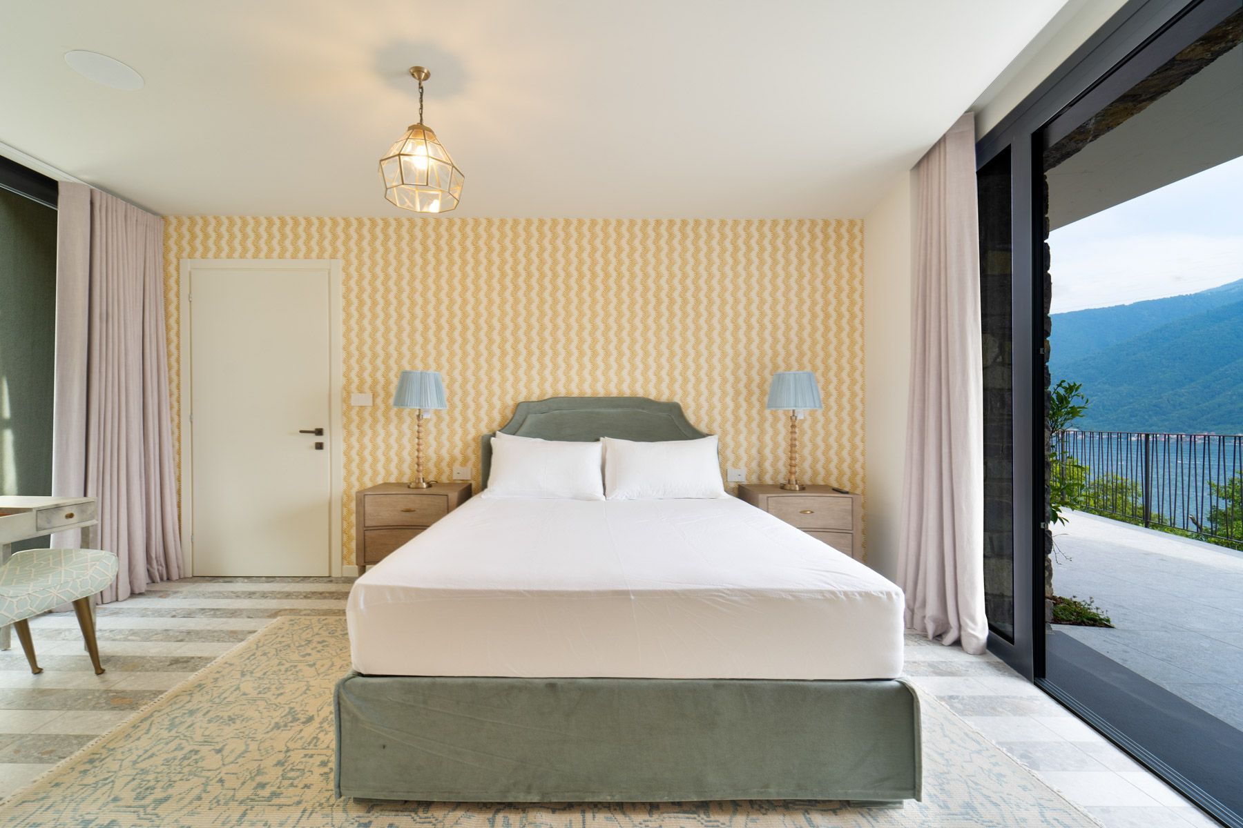 Luminora villa photo.