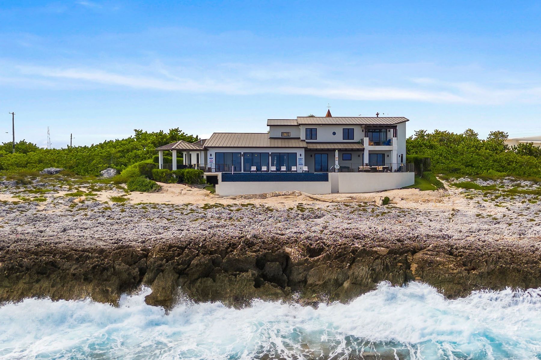 Bella Vista villa photo.