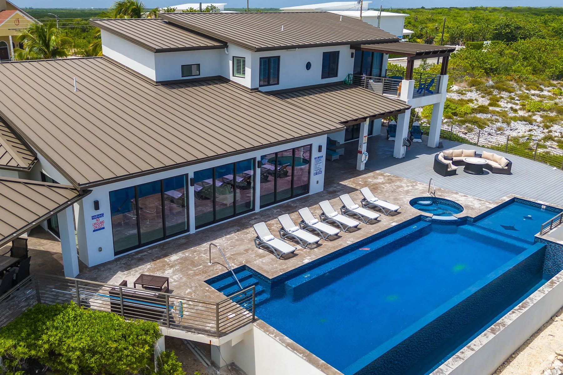 Bella Vista villa photo.