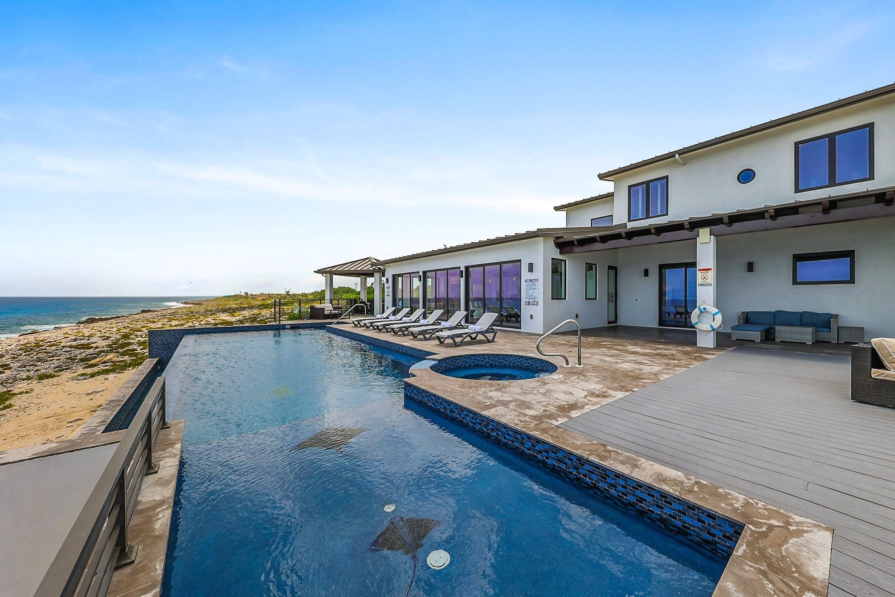 Bella Vista villa photo.
