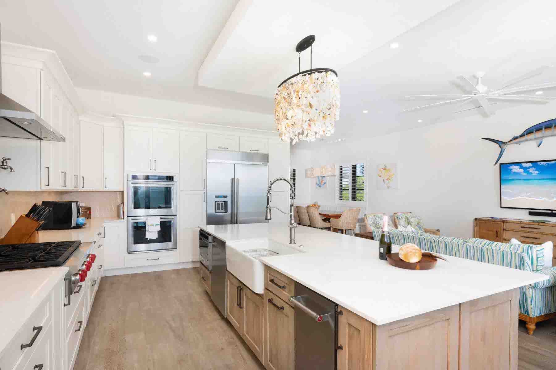 Fully equipped kitchen