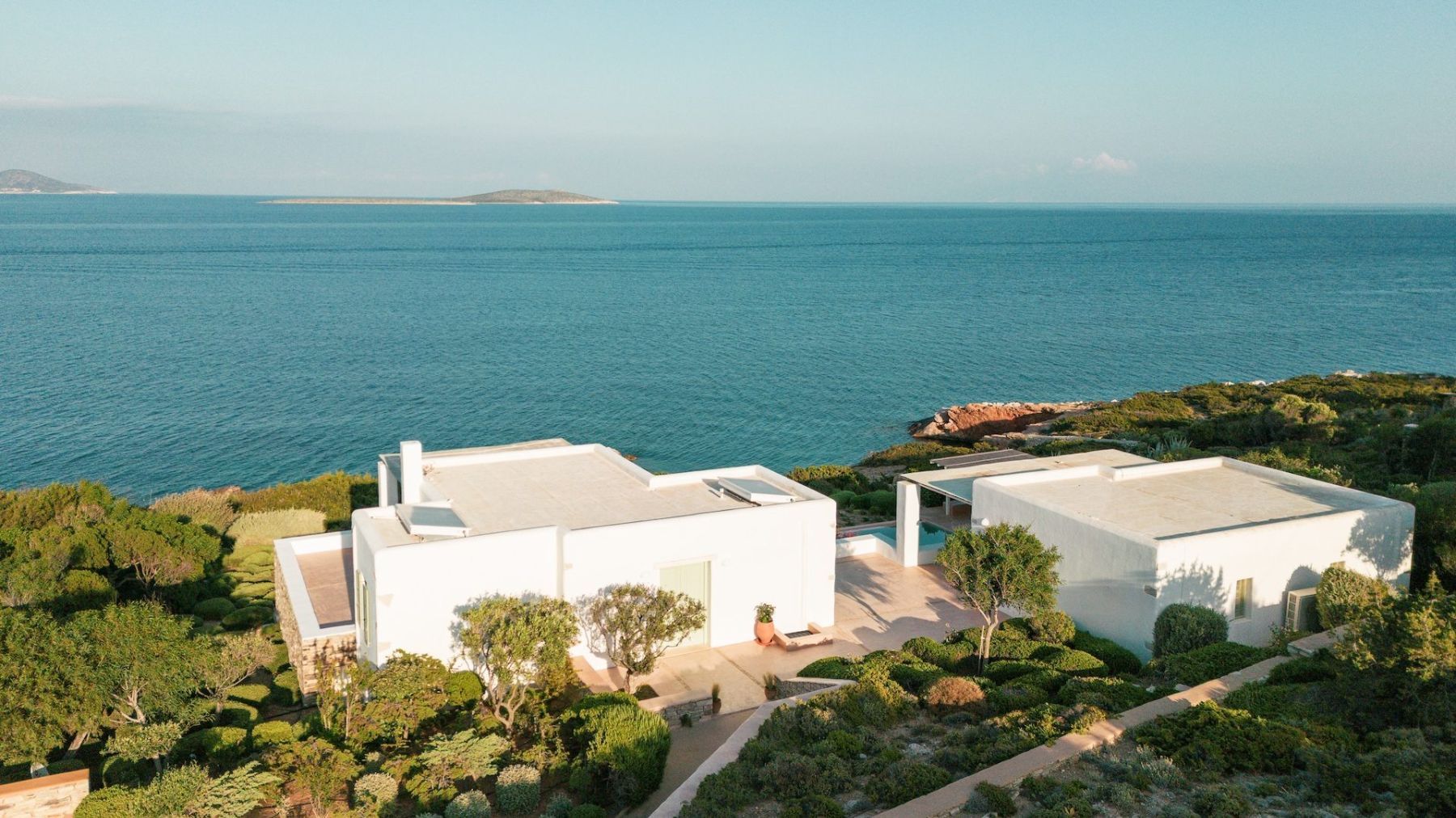 Dandelion villa photo.