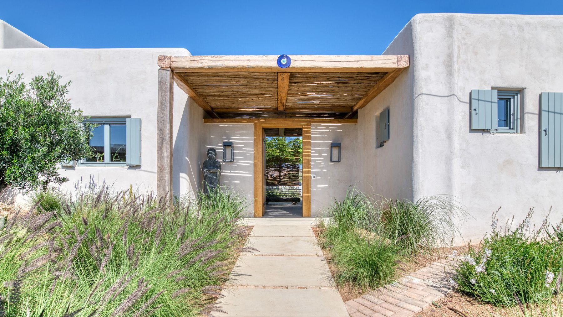 Alma villa photo.