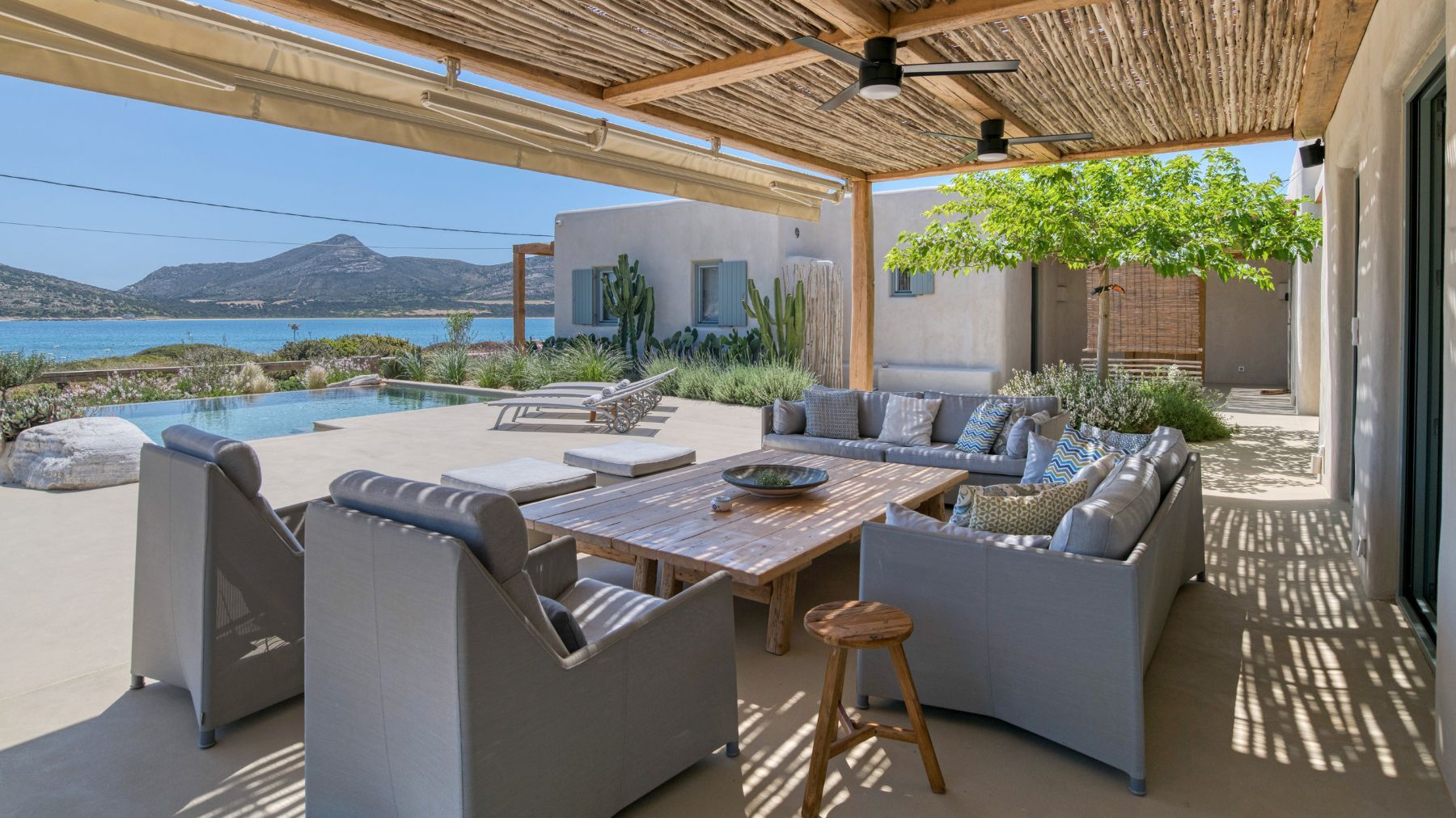Alma villa photo.