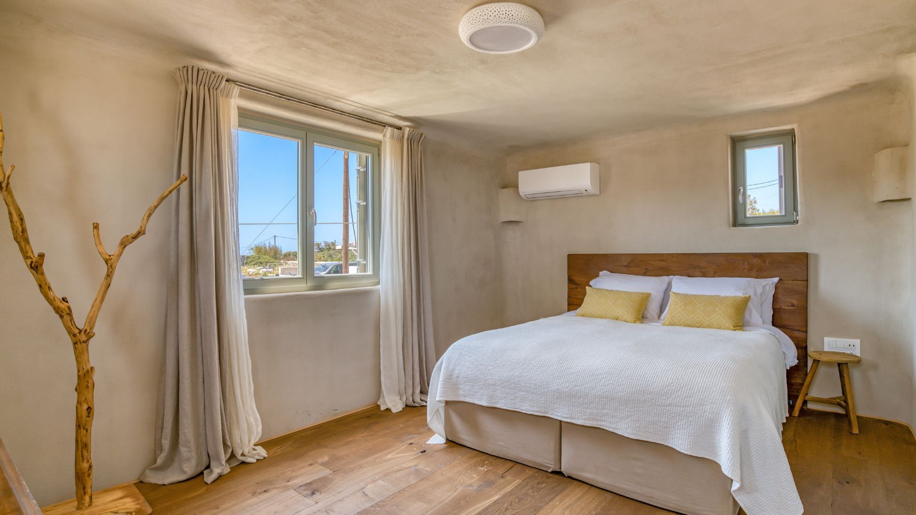 Alma villa photo.