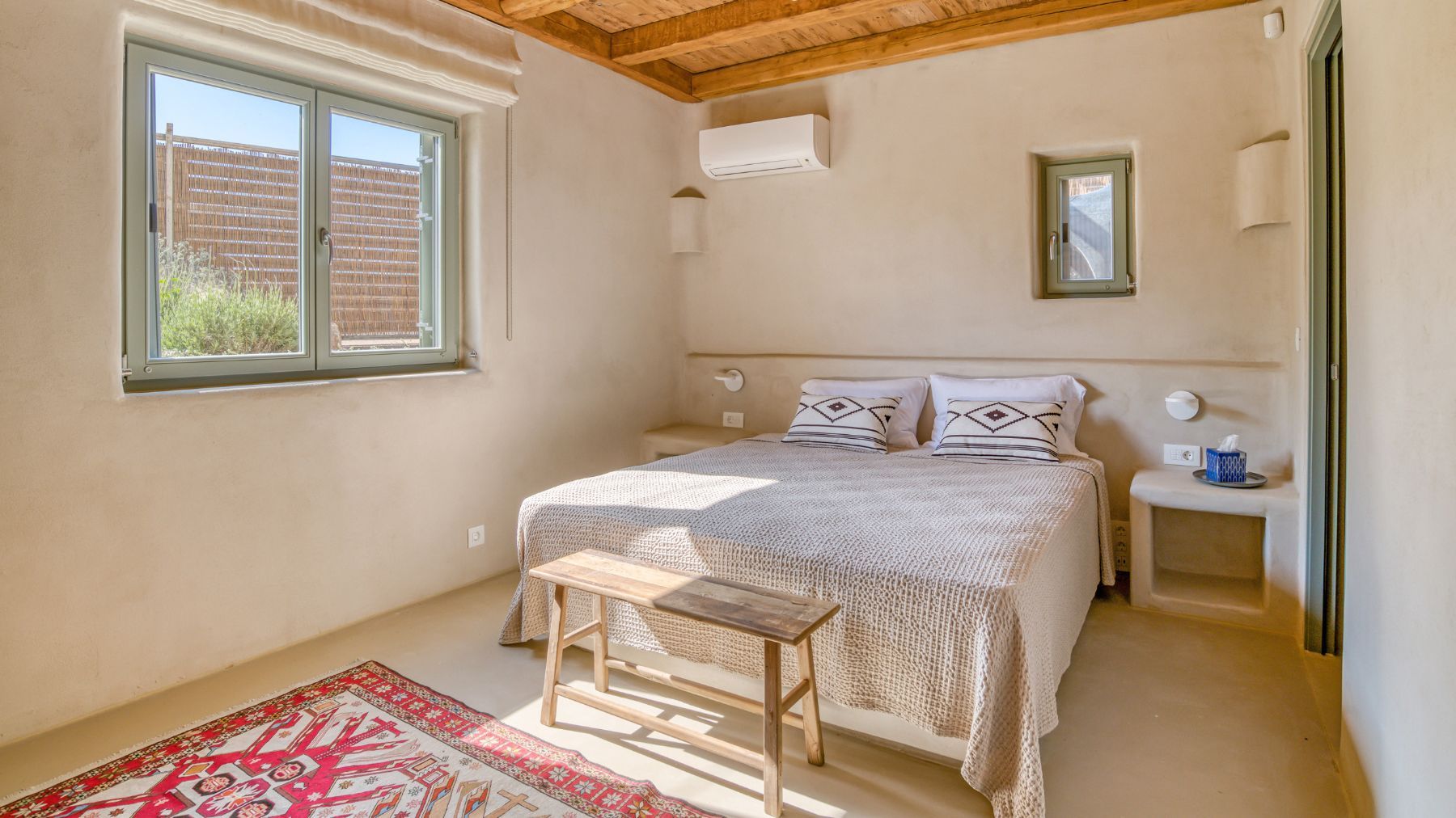 Alma villa photo.