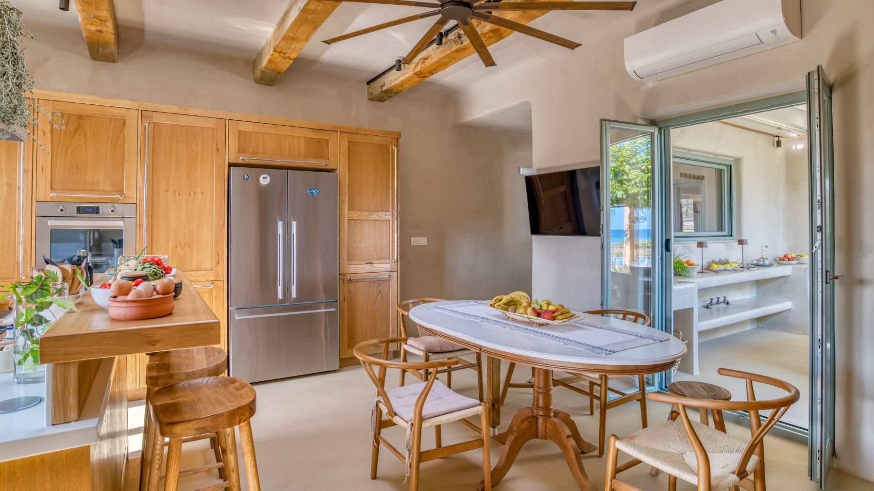 Alma villa photo.