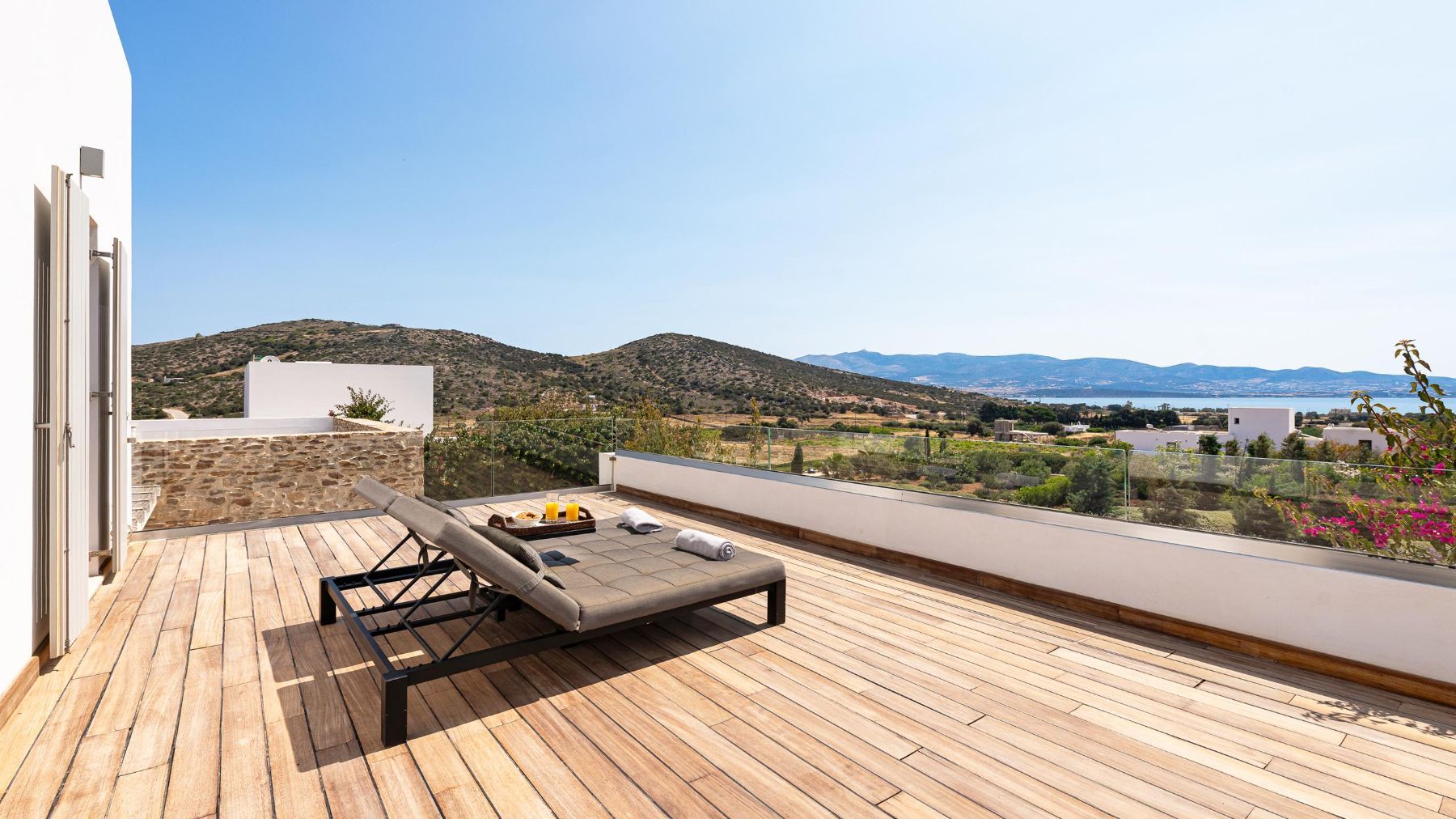 Bronte villa photo.
