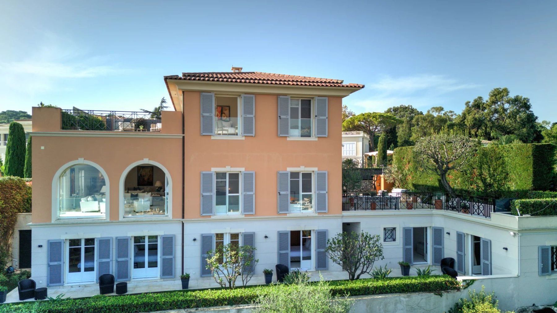 Villa Rouge villa photo.