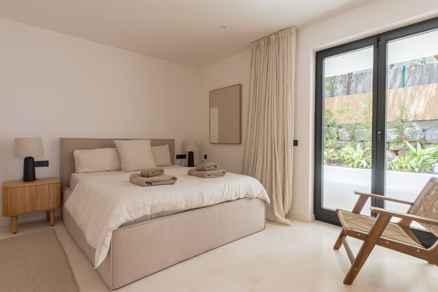 White Horizon villa photo.