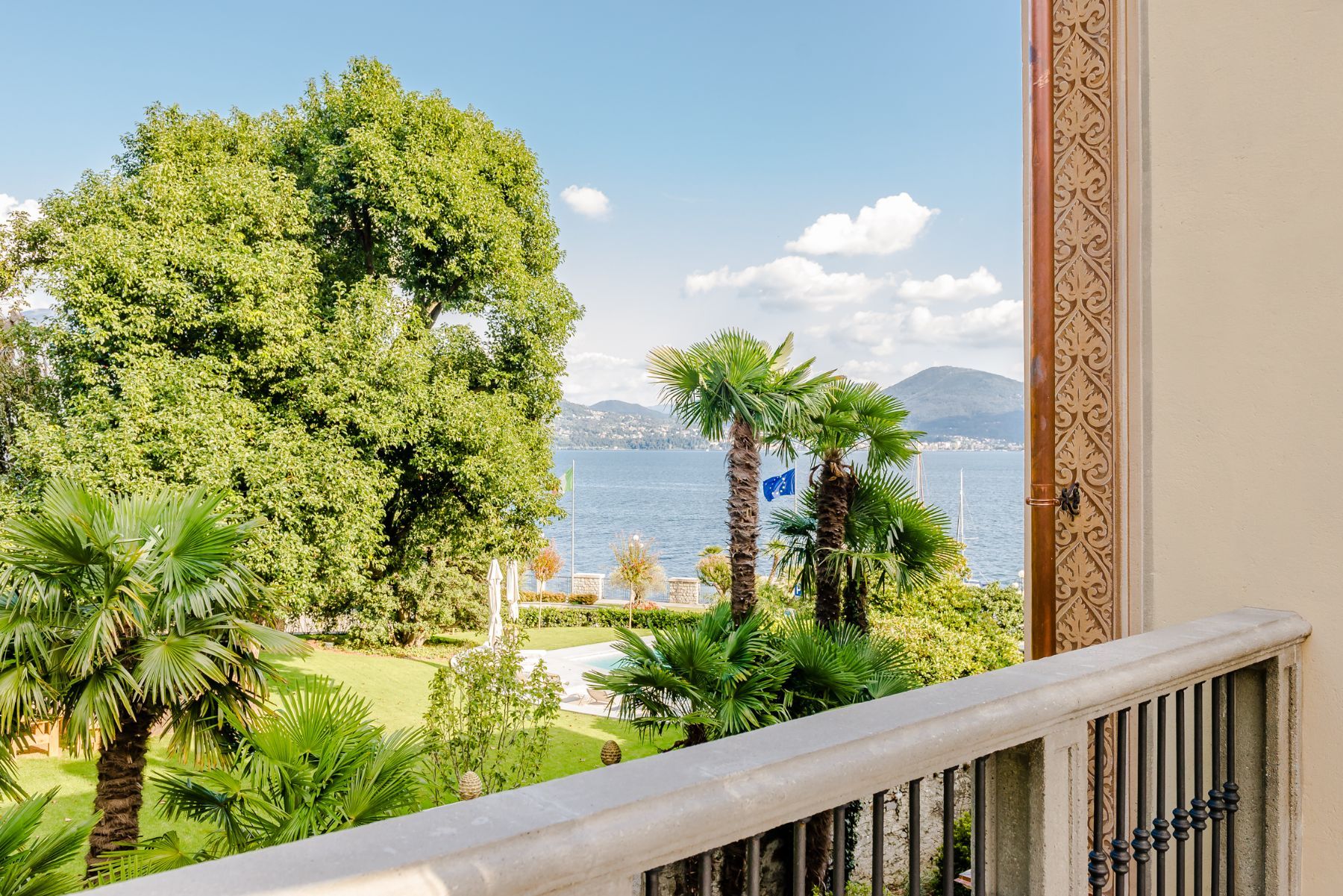 Villa Leoni villa photo.