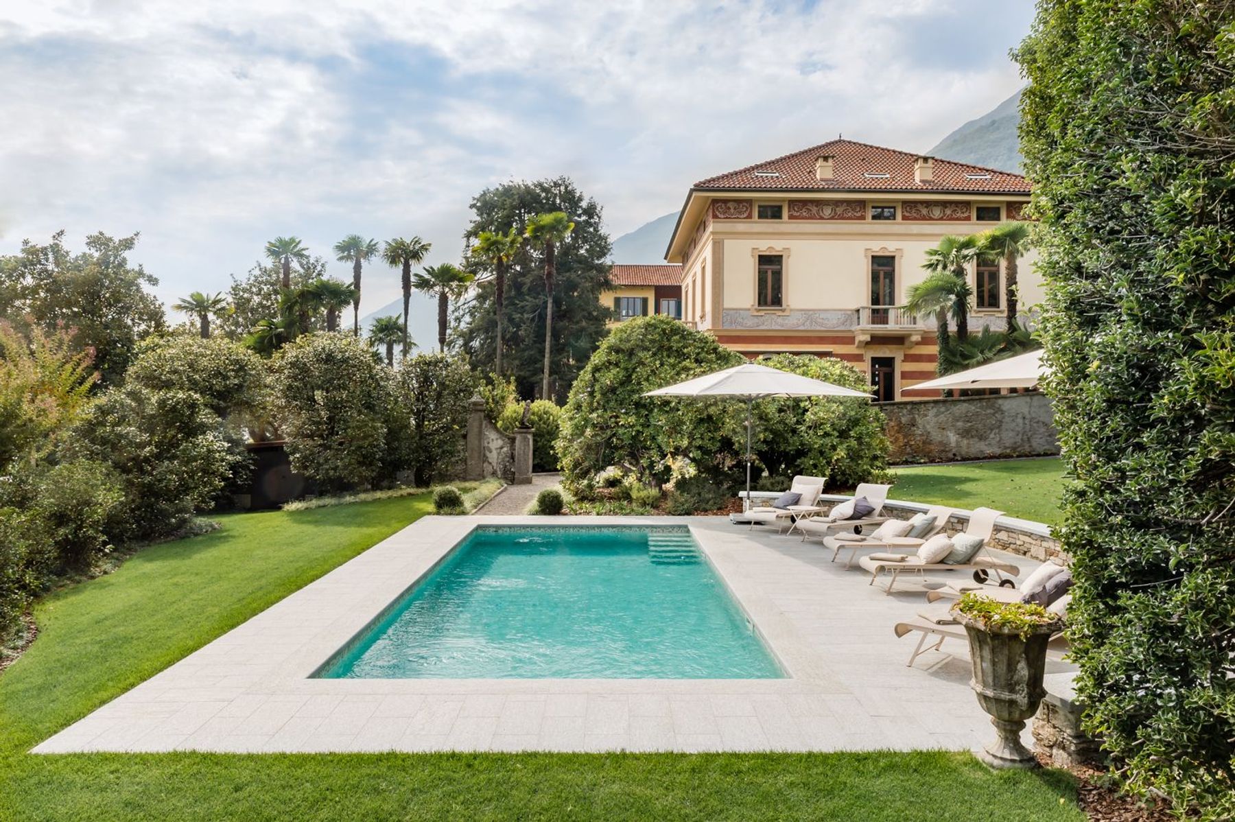 Villa Leoni villa photo.