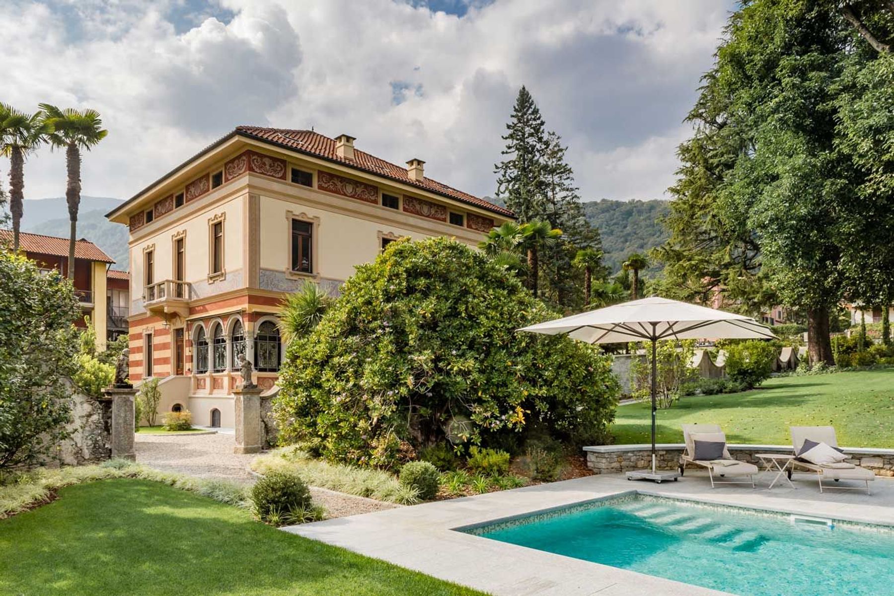 Villa Leoni villa photo.