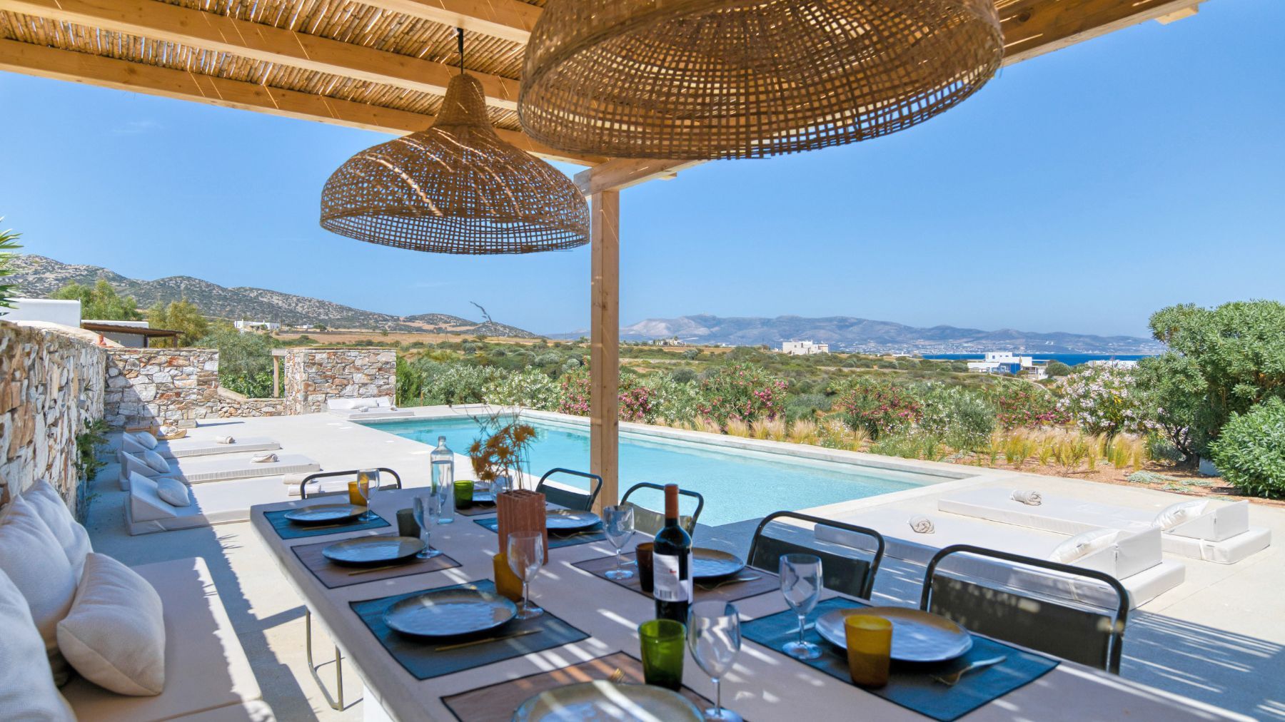 Kiwi villa photo.
