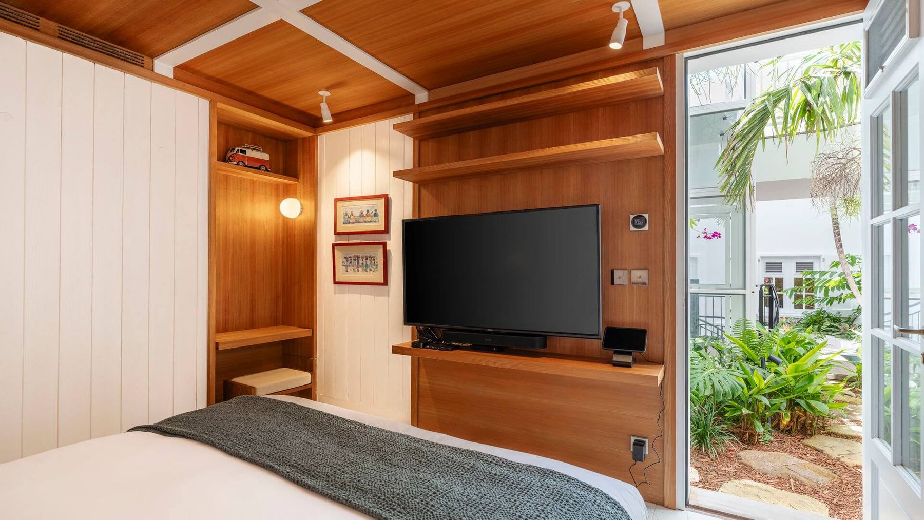Sea Horse villa photo.