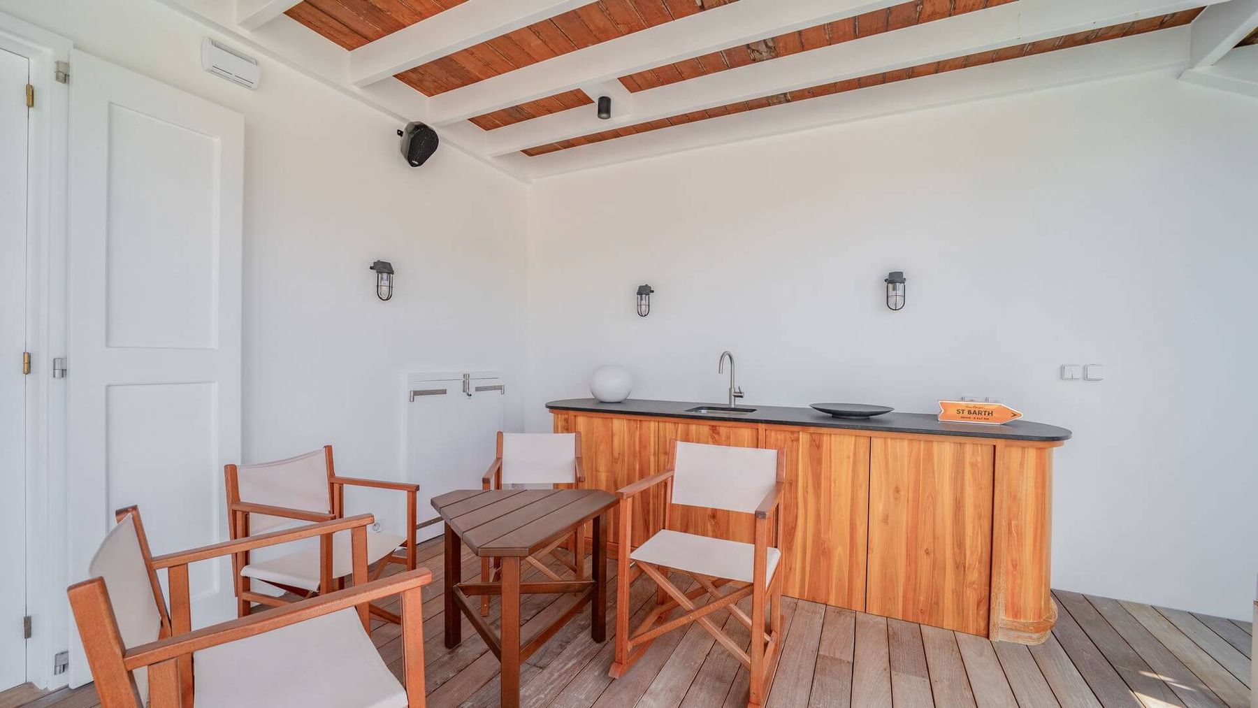 Sea Horse villa photo.