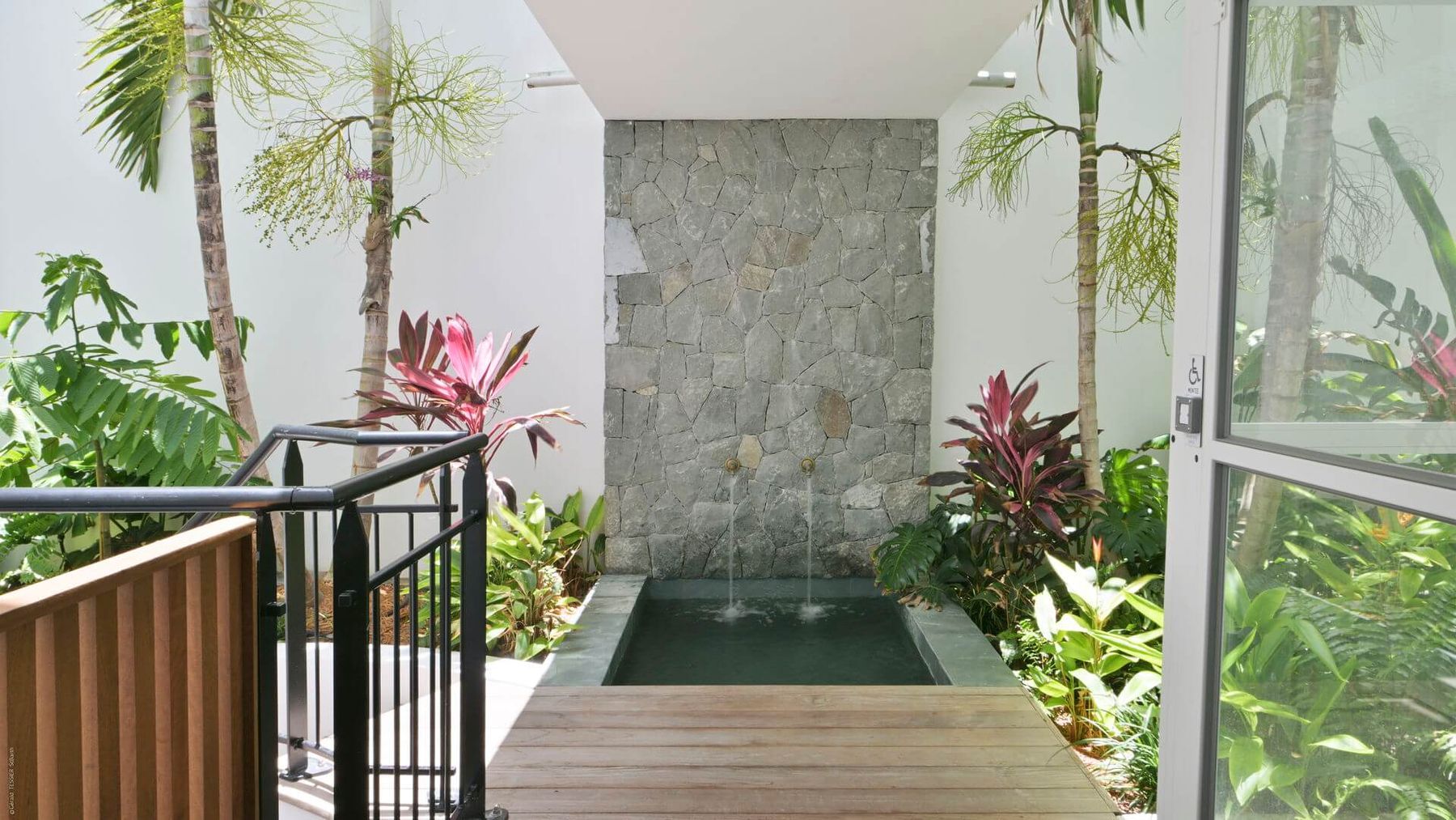 Sea Horse villa photo.