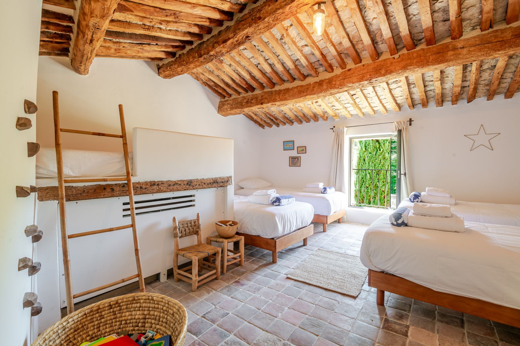Domaine des Saisons villa photo.
