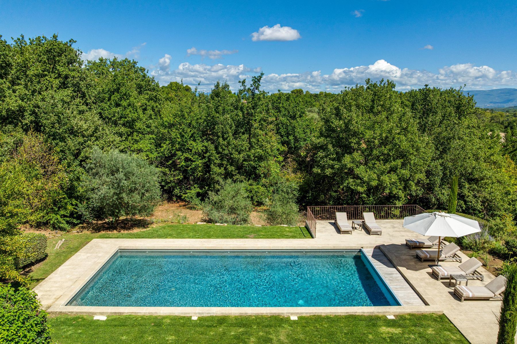 Le Refuge de Provence villa photo.