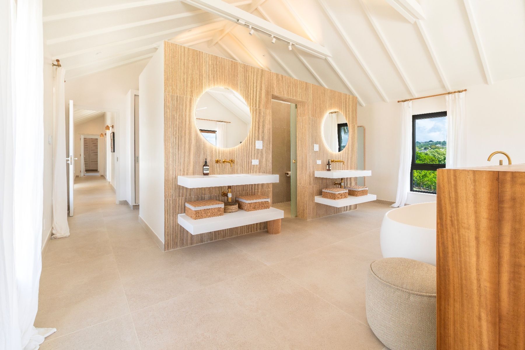 Cloudbreak villa photo.