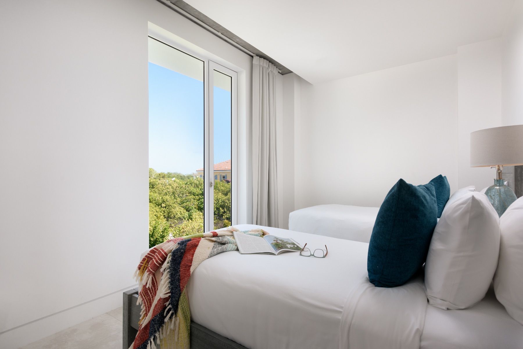 Upper Level Bedroom - King or two twins