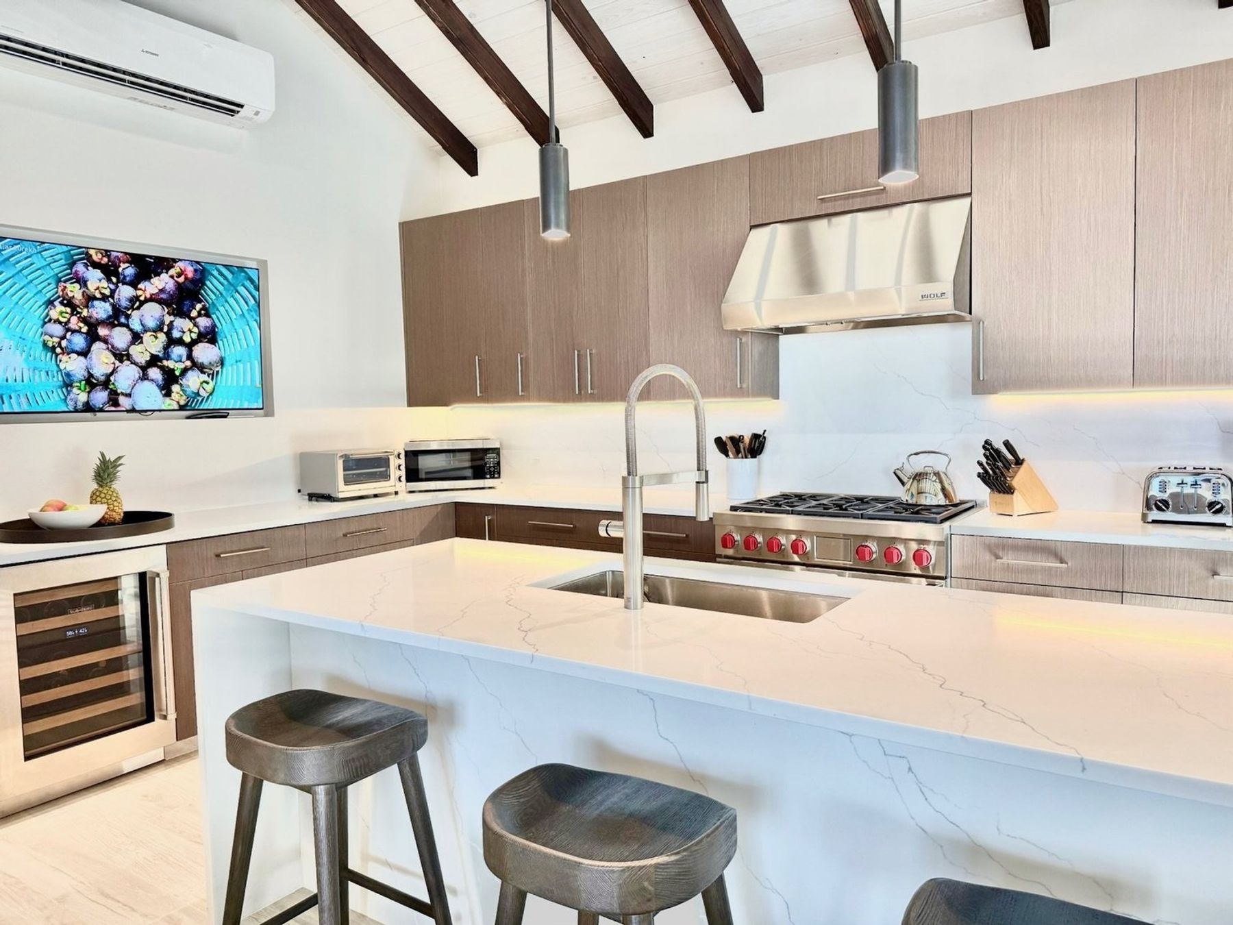 Sea Dream villa photo.