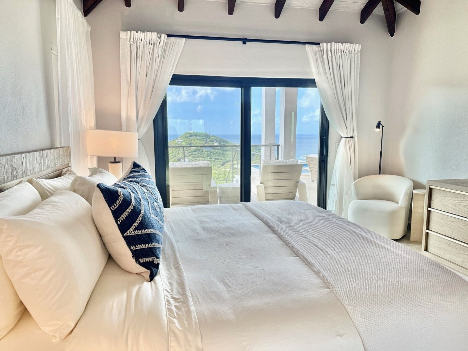 Sea Dream villa photo.