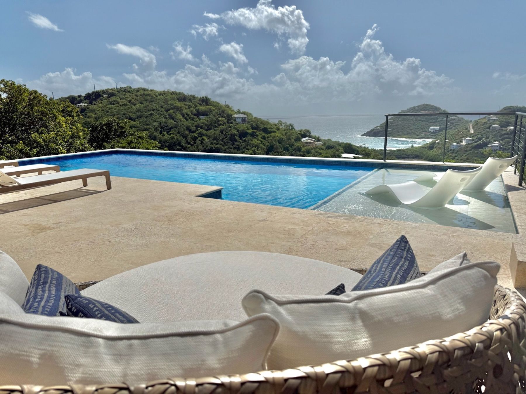 Sea Dream villa photo.