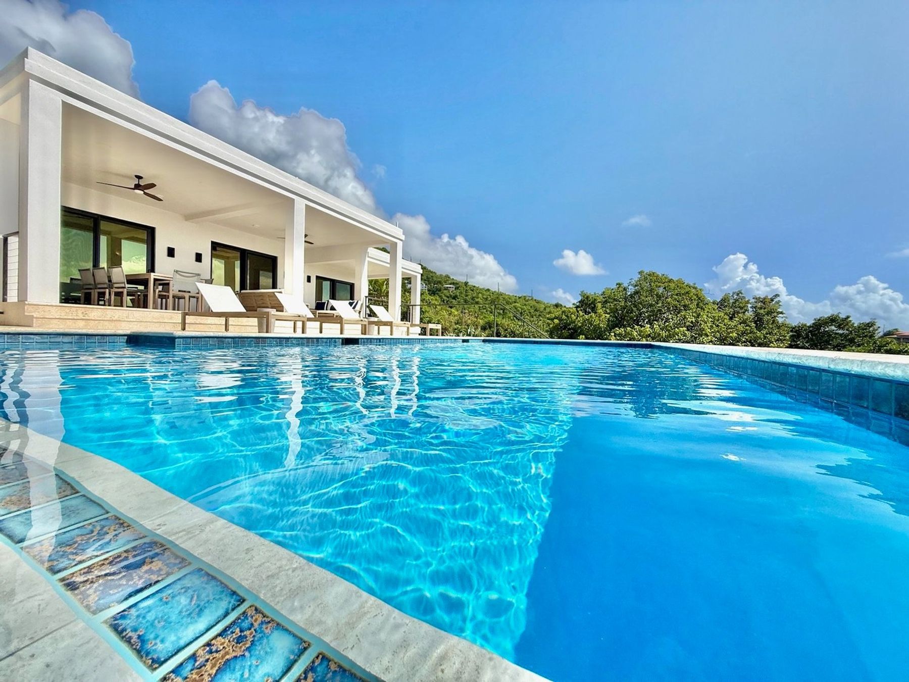 Sea Dream villa photo.