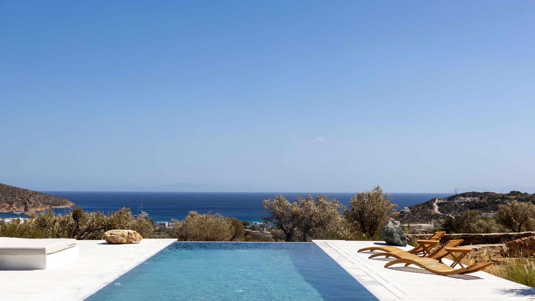 Memento villa photo.