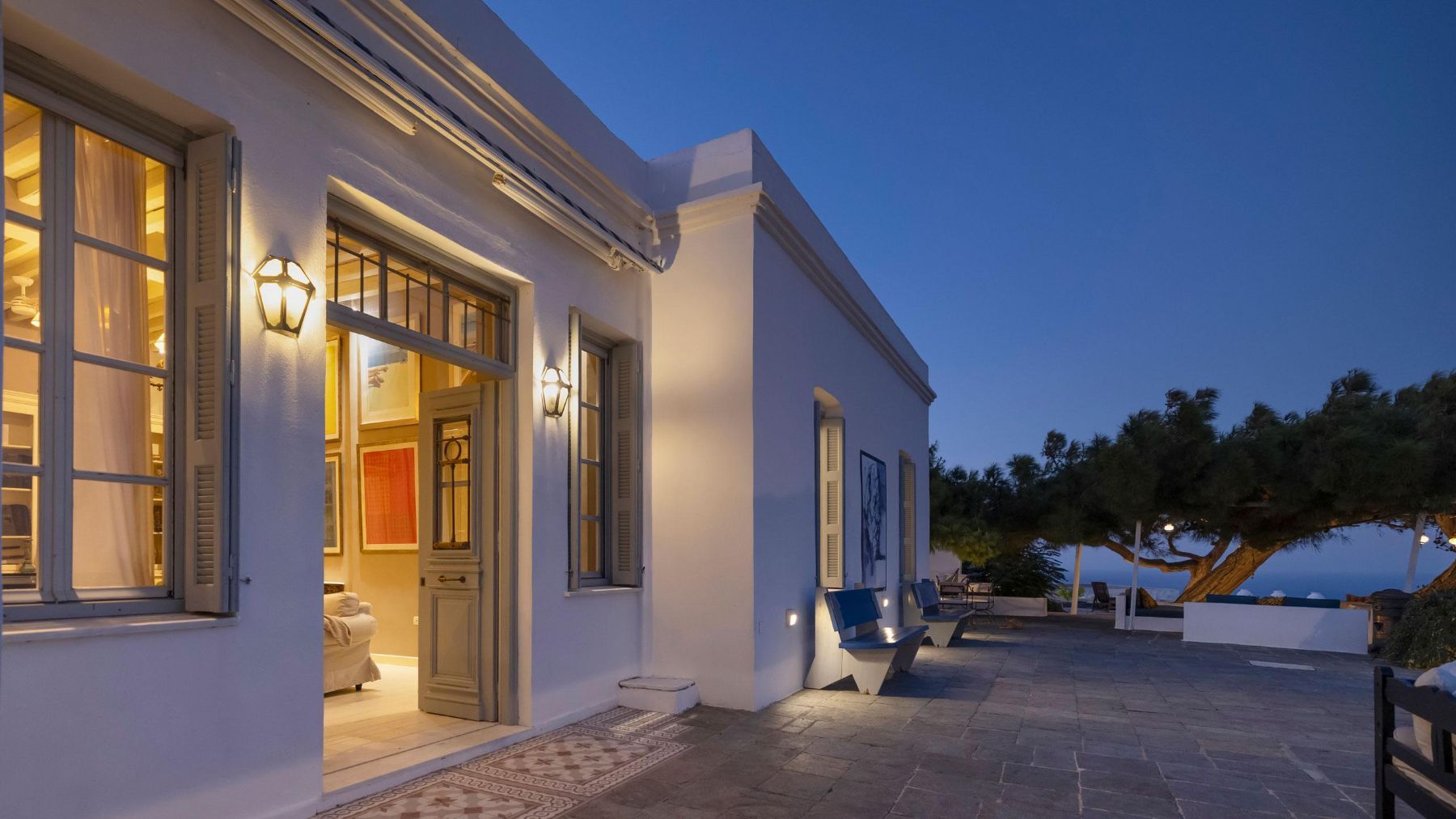 Rainbow villa photo.