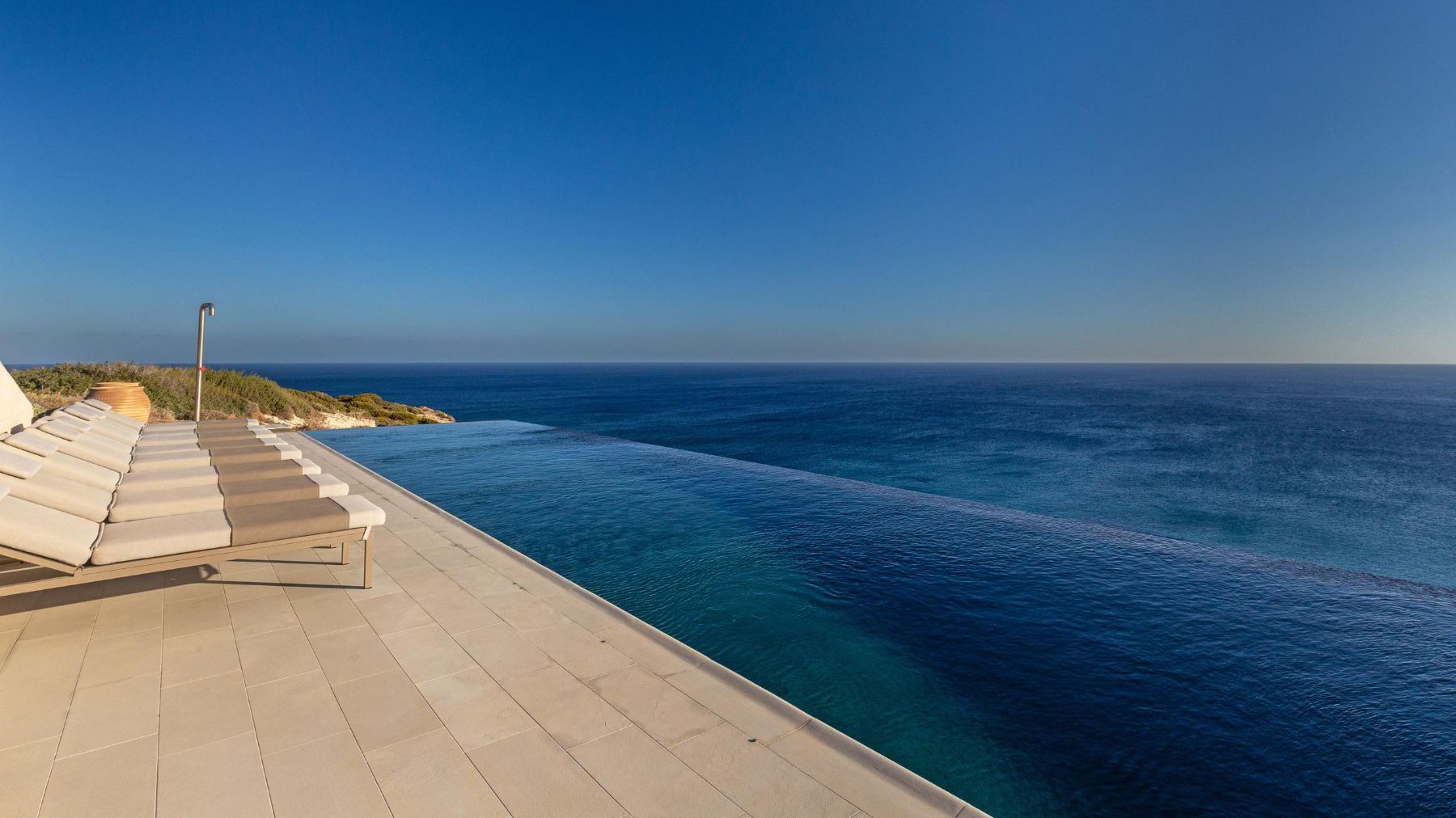 White Cliff villa photo.
