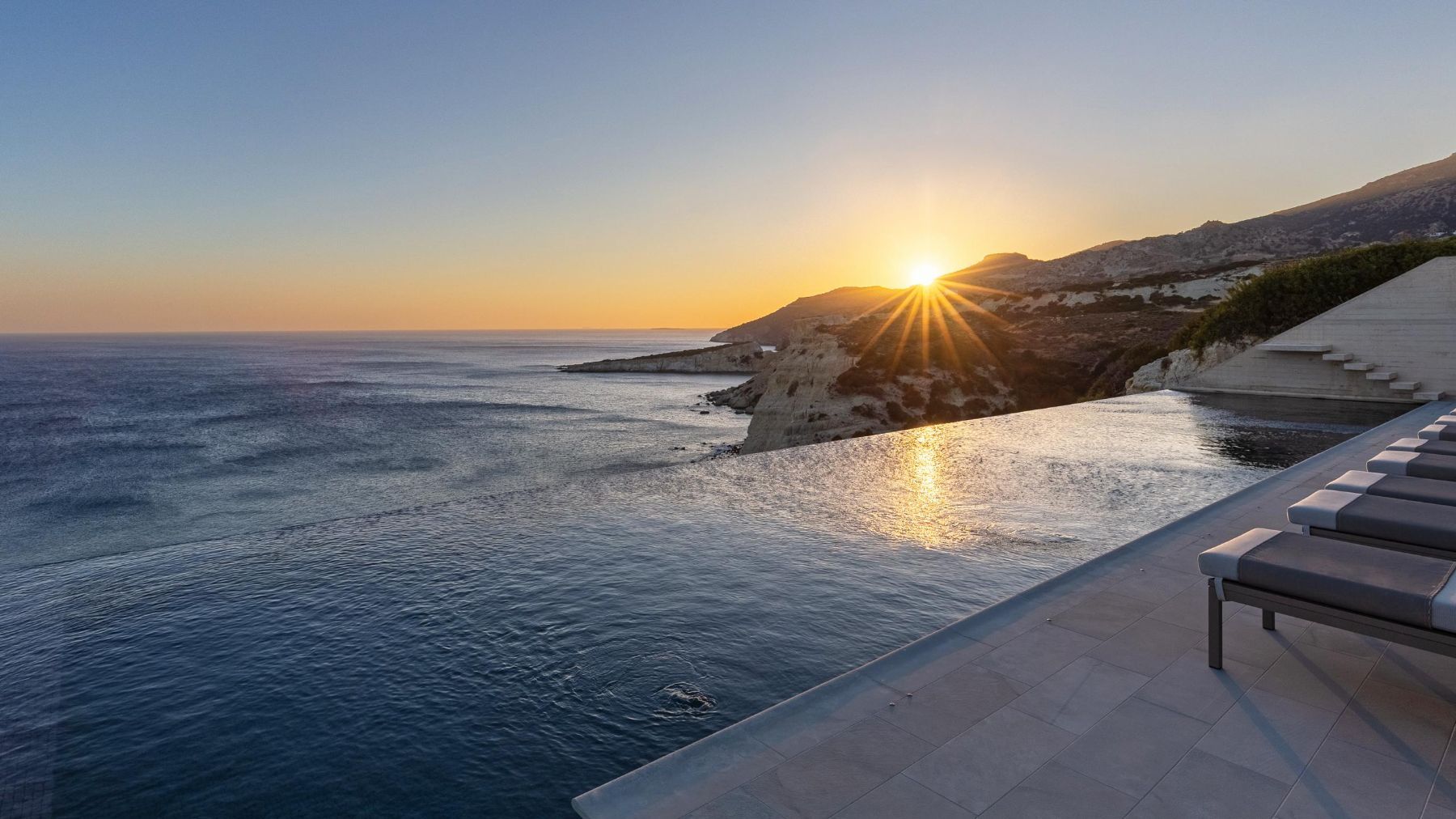 White Cliff villa photo.
