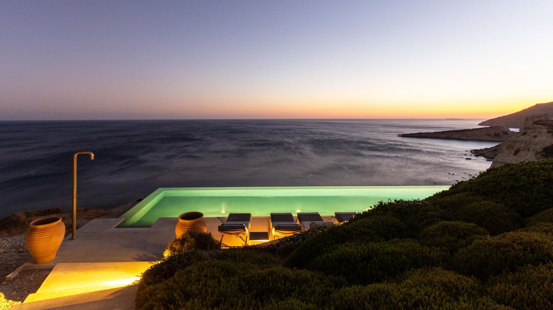 White Cliff villa photo.