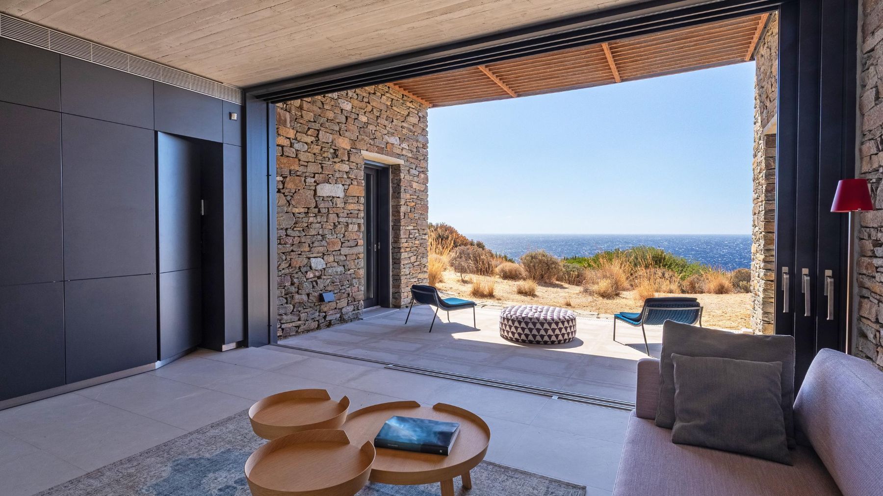 White Cliff villa photo.