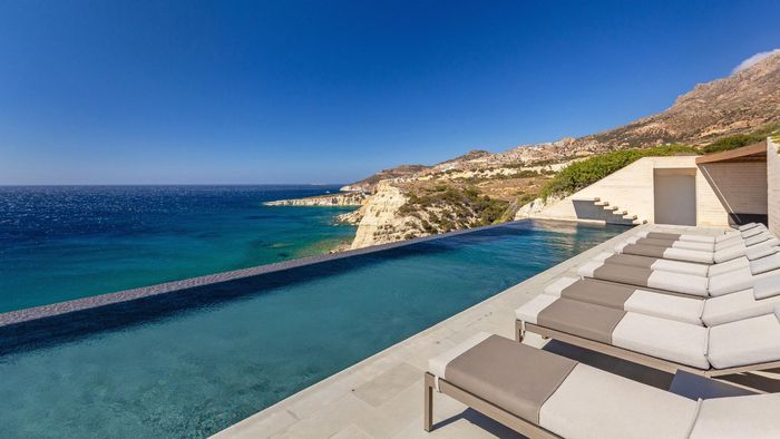 White Cliff villa photo.