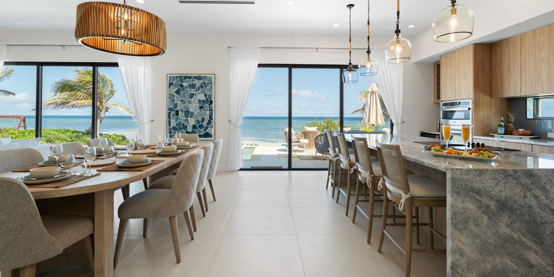 Coastal Charm villa photo.