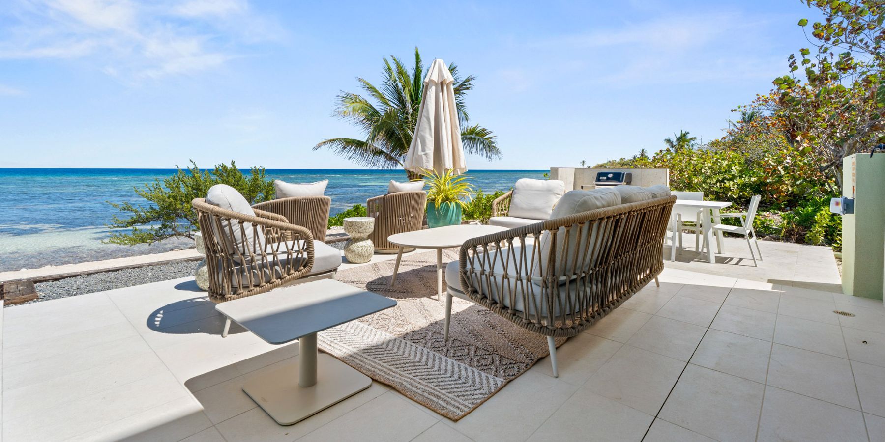 Coastal Charm villa photo.