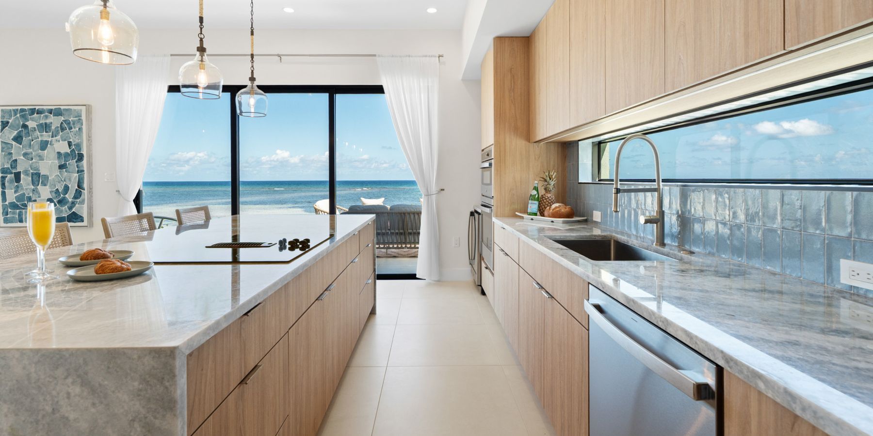 Coastal Charm villa photo.