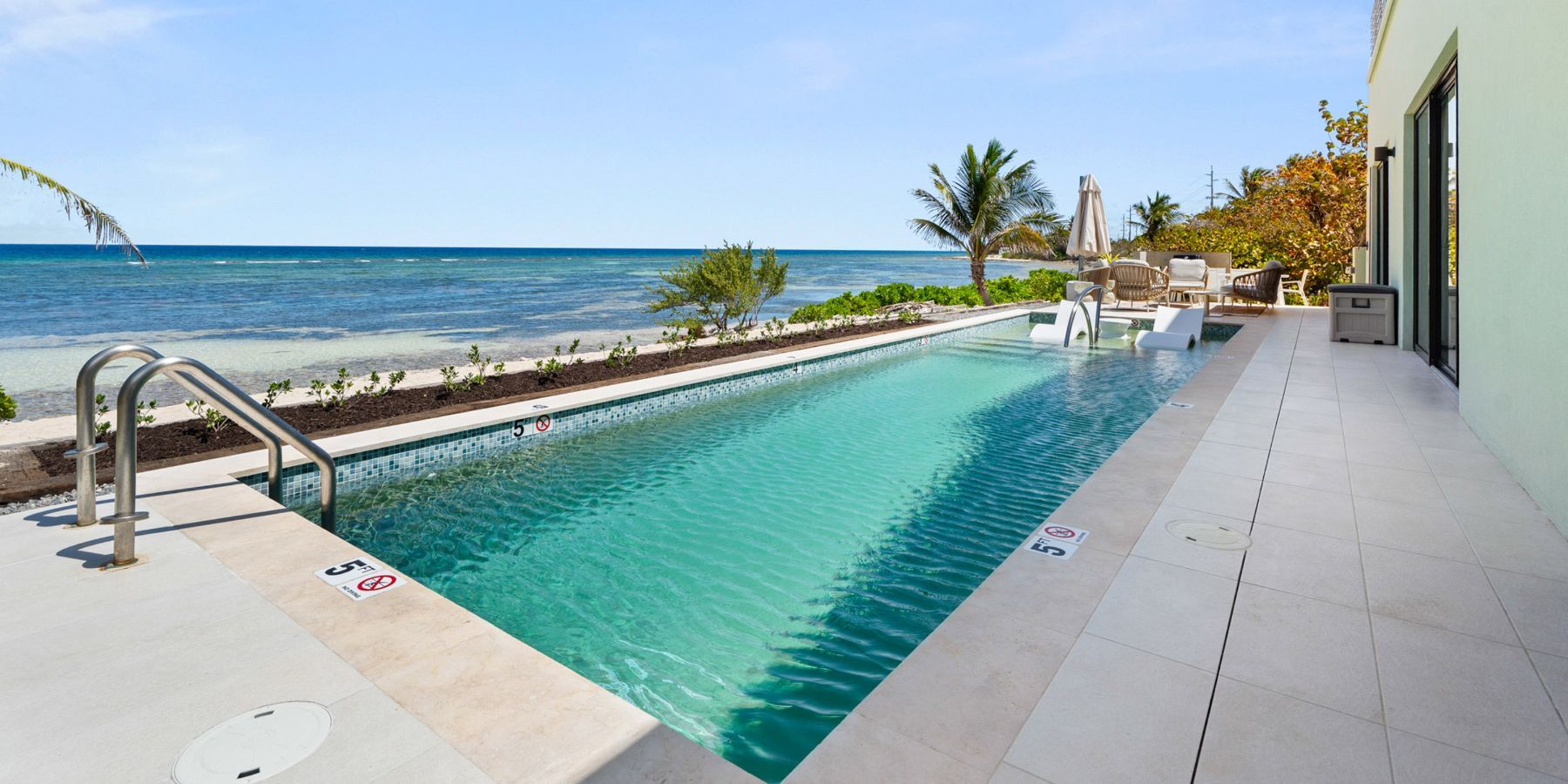 Coastal Charm villa photo.