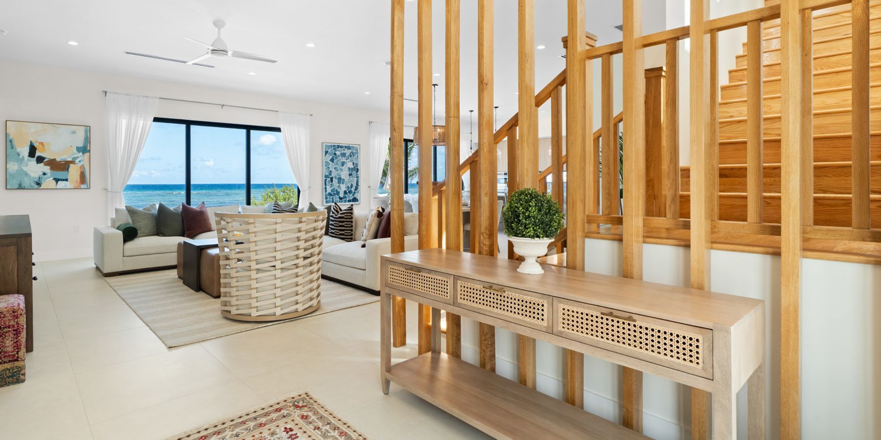 Coastal Charm villa photo.