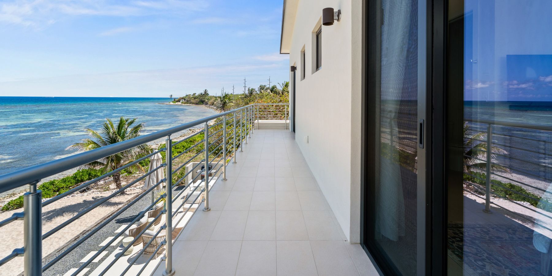 Coastal Charm villa photo.
